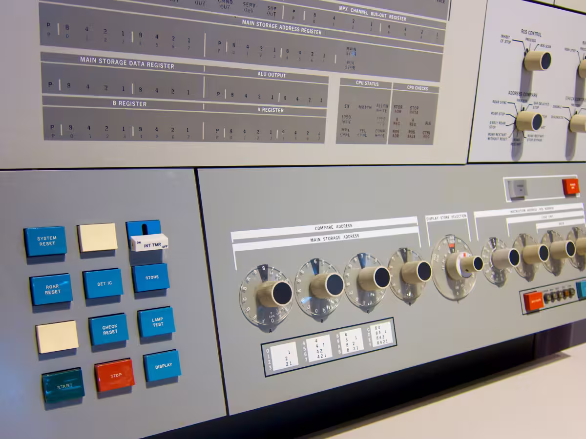 IBM 360 Computer" by Don DeBold is licensed under CC BY 2.0